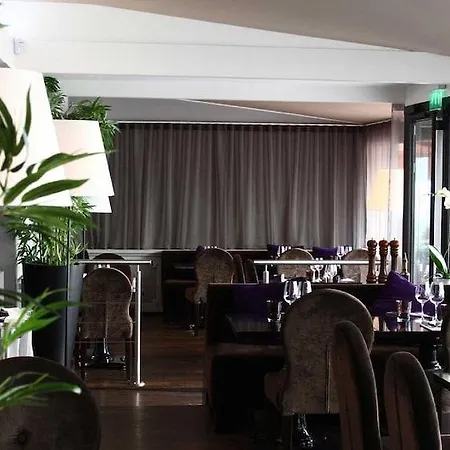 Отель Florida 4*